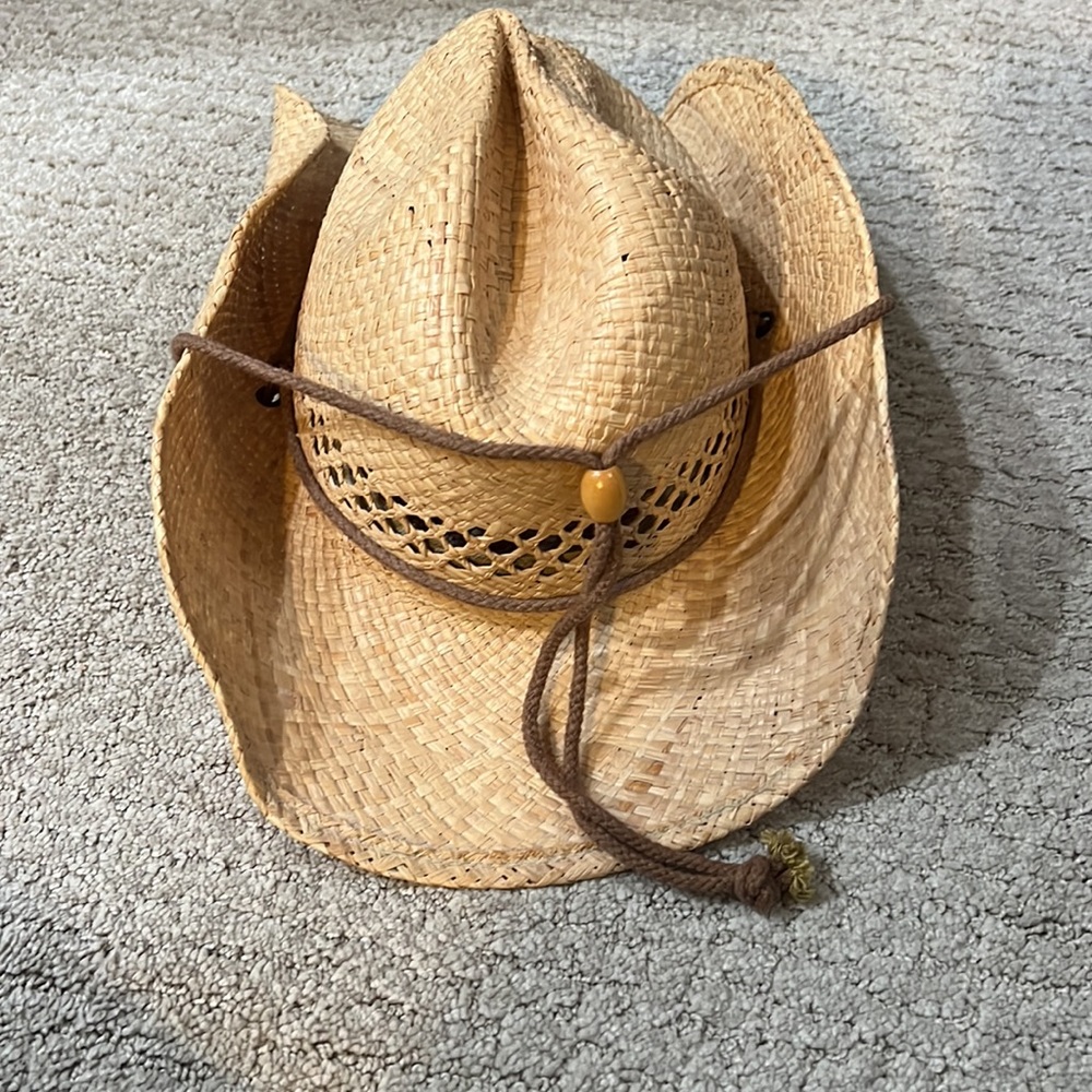 Straw Hat - Picture 3 of 6
